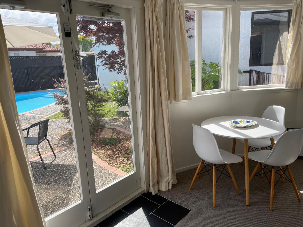 Pool House - One Bedroom Self Contained Unit 모투에카 외부 사진