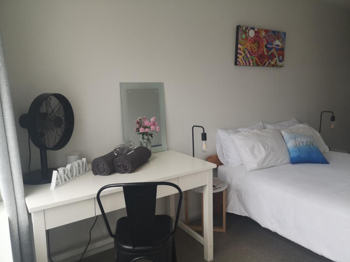 Pool House - One Bedroom Self Contained Unit 모투에카 외부 사진